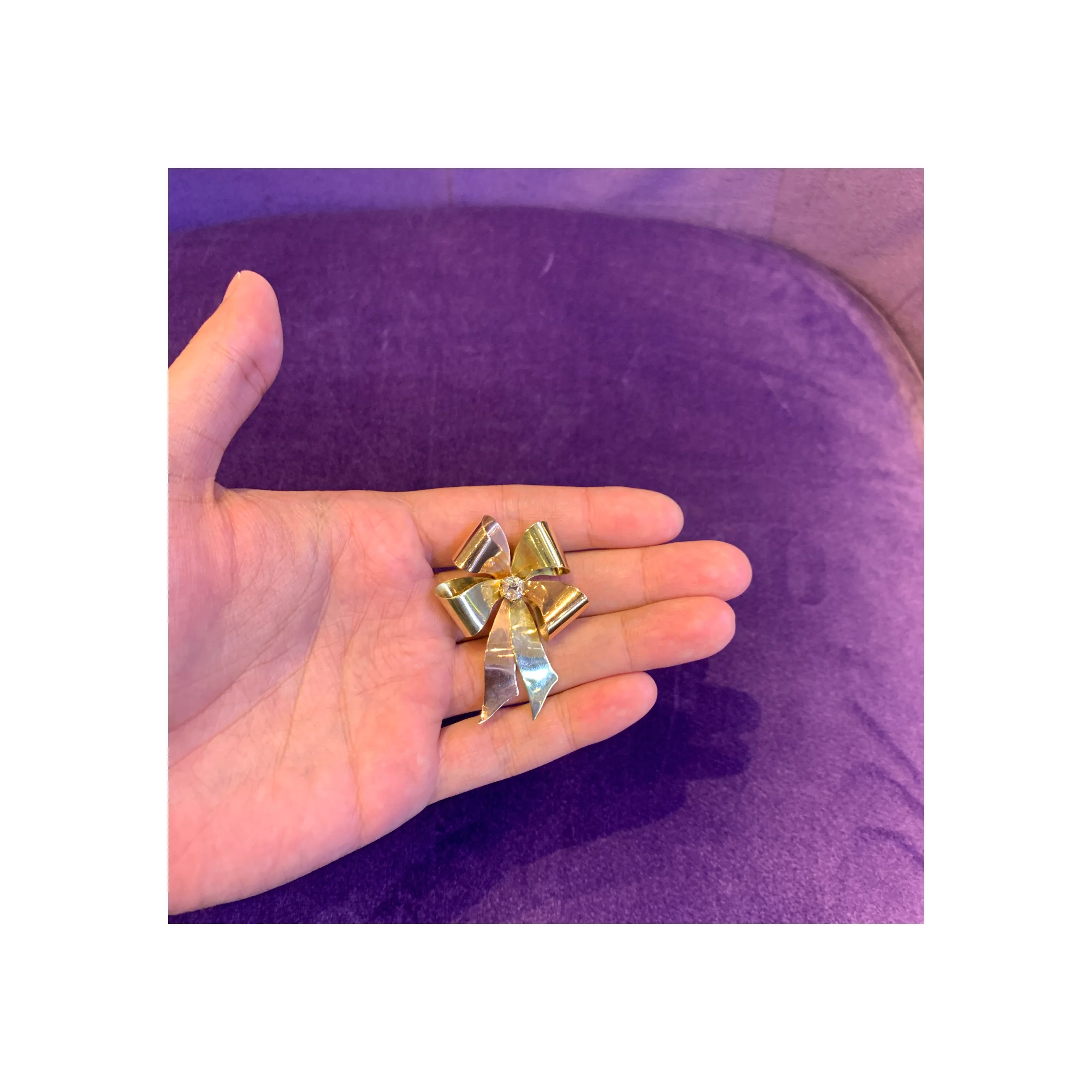 Tiffany & Co. Retro Diamond and Two Tone Gold Ribbon Brooch - Image 4