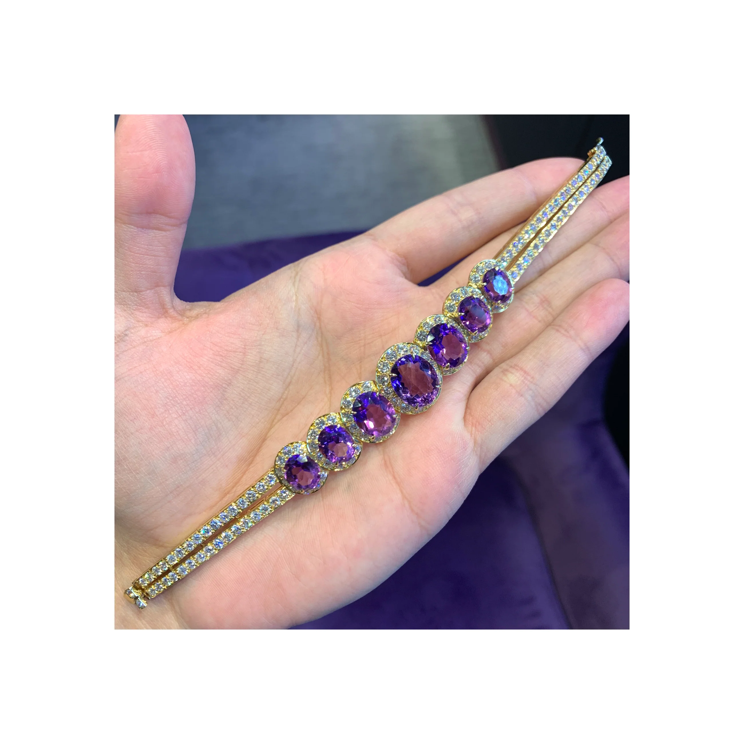 Van Cleef & Arpels Amethyst & Diamond Bracelet - Image 3