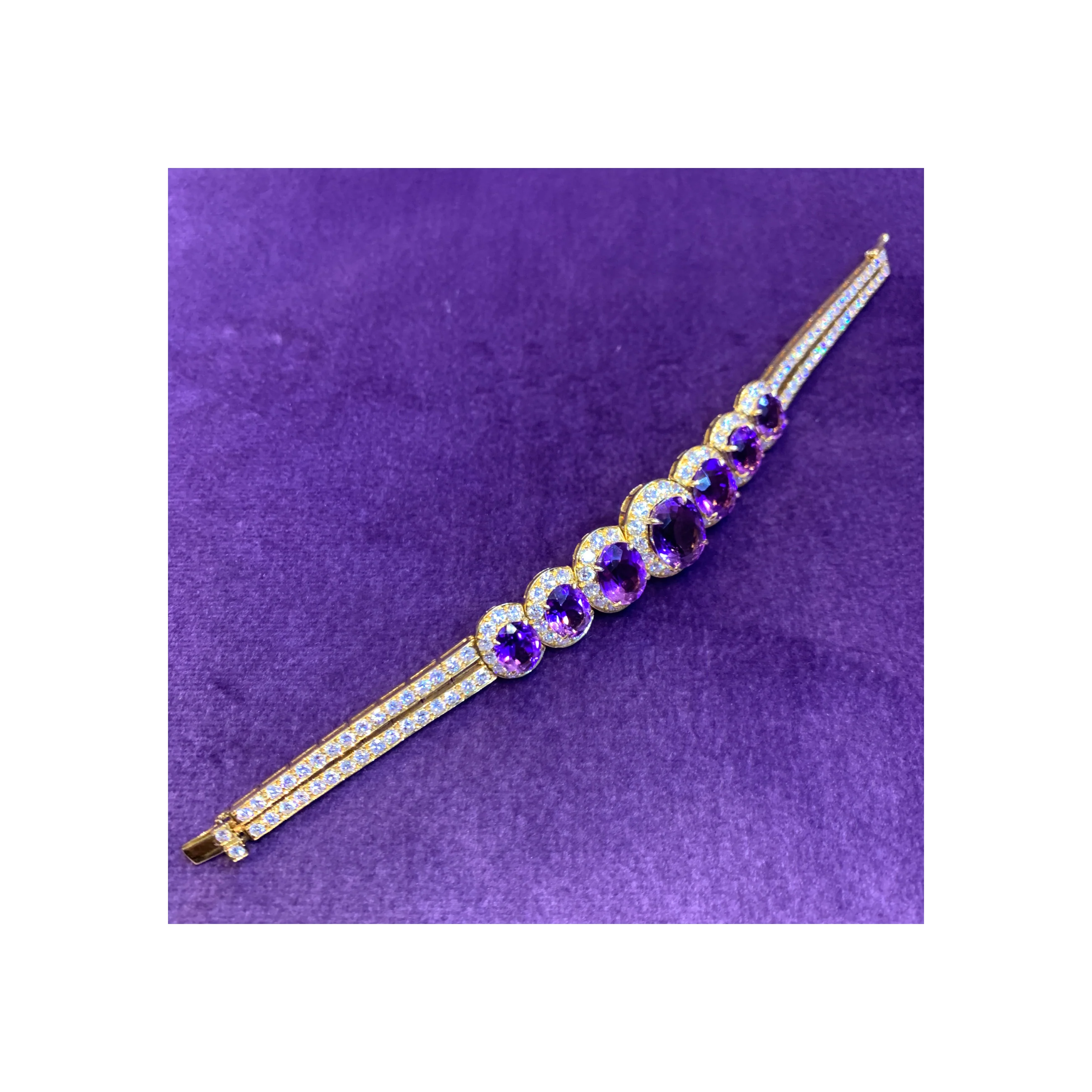 Van Cleef & Arpels Amethyst & Diamond Bracelet - Image 5