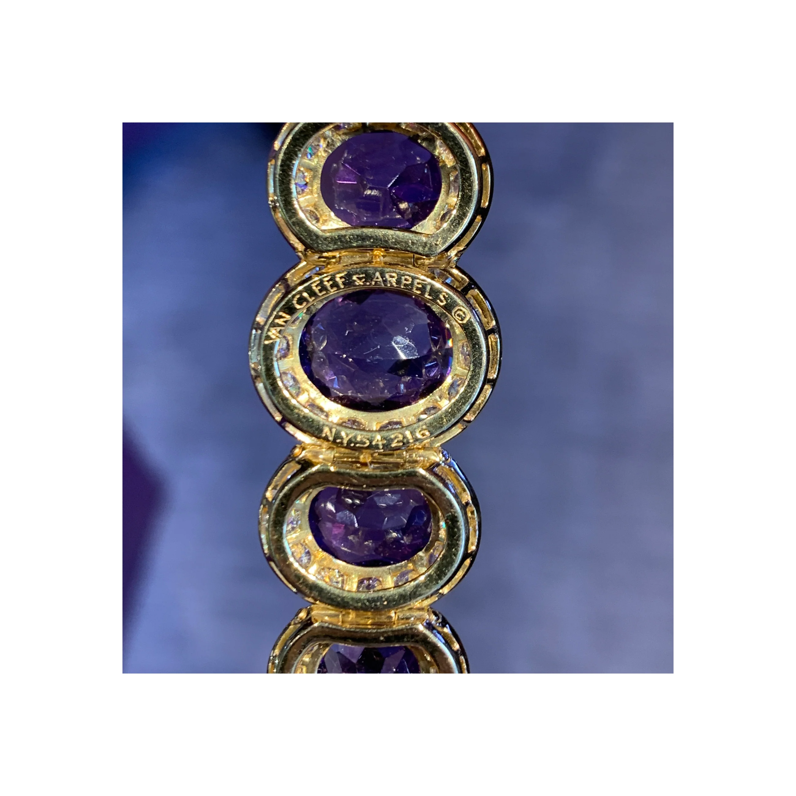 Van Cleef & Arpels Amethyst & Diamond Bracelet - Image 9