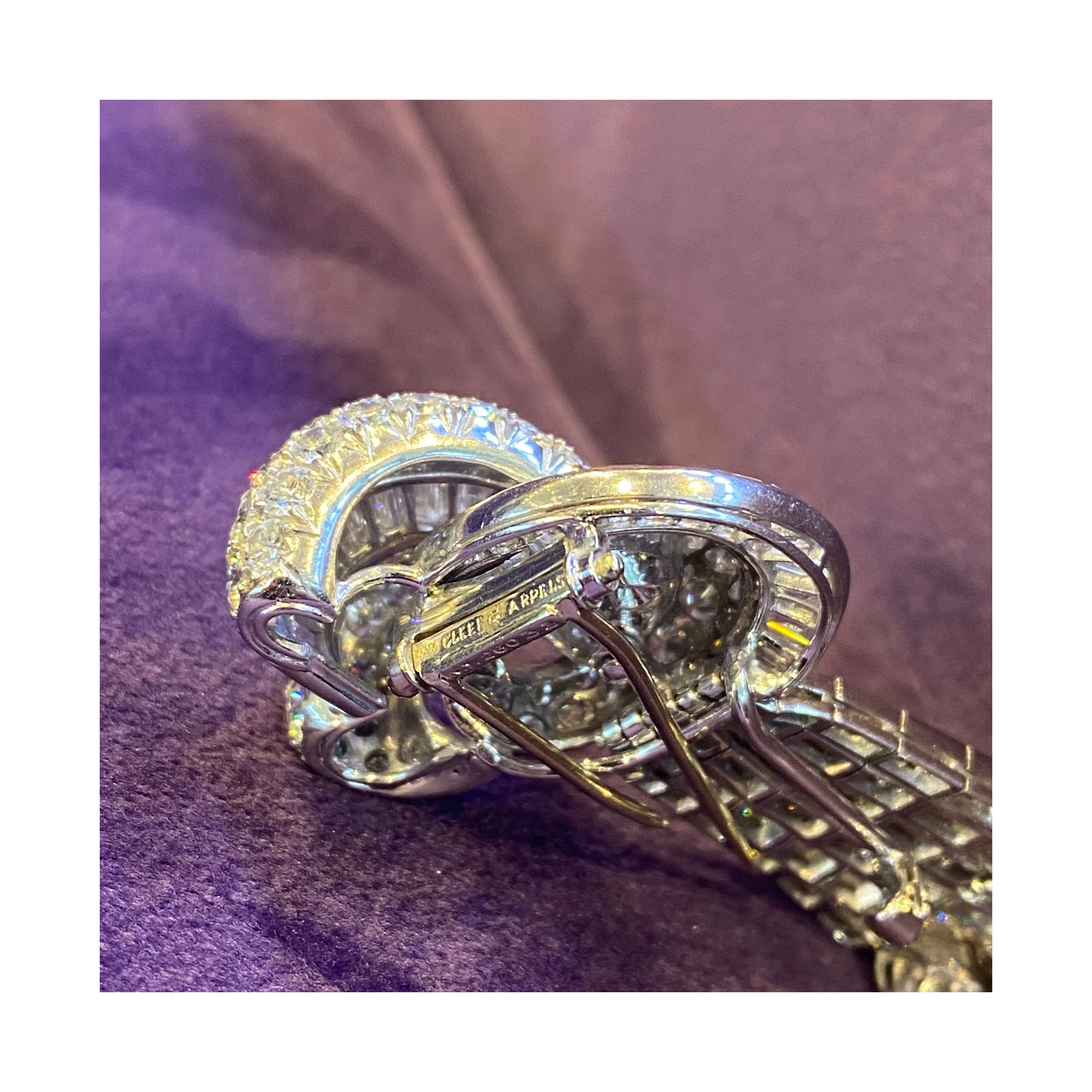 Important Van Cleef & Arpels Diamond Cascade Brooch - Image 3