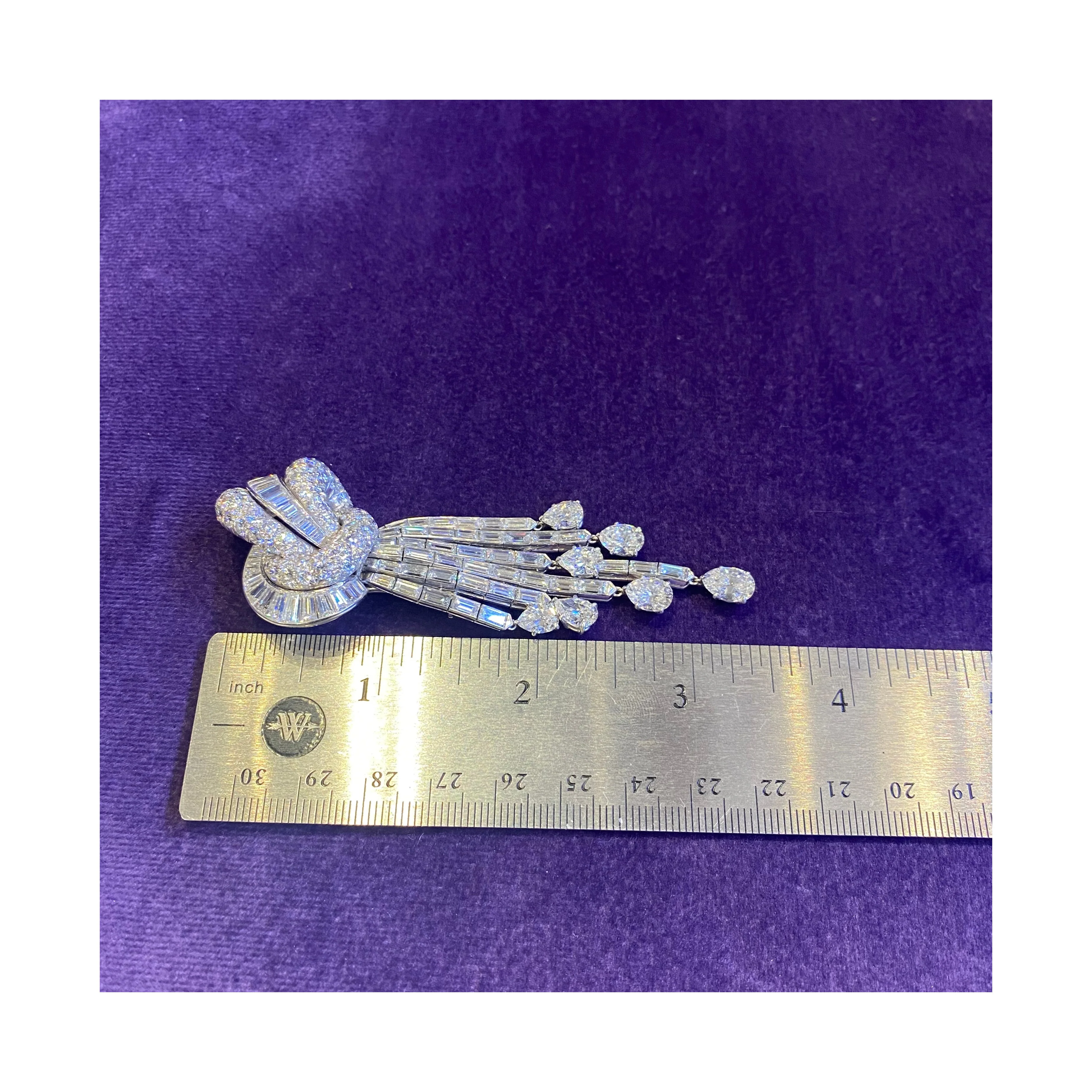 Important Van Cleef & Arpels Diamond Cascade Brooch - Image 5