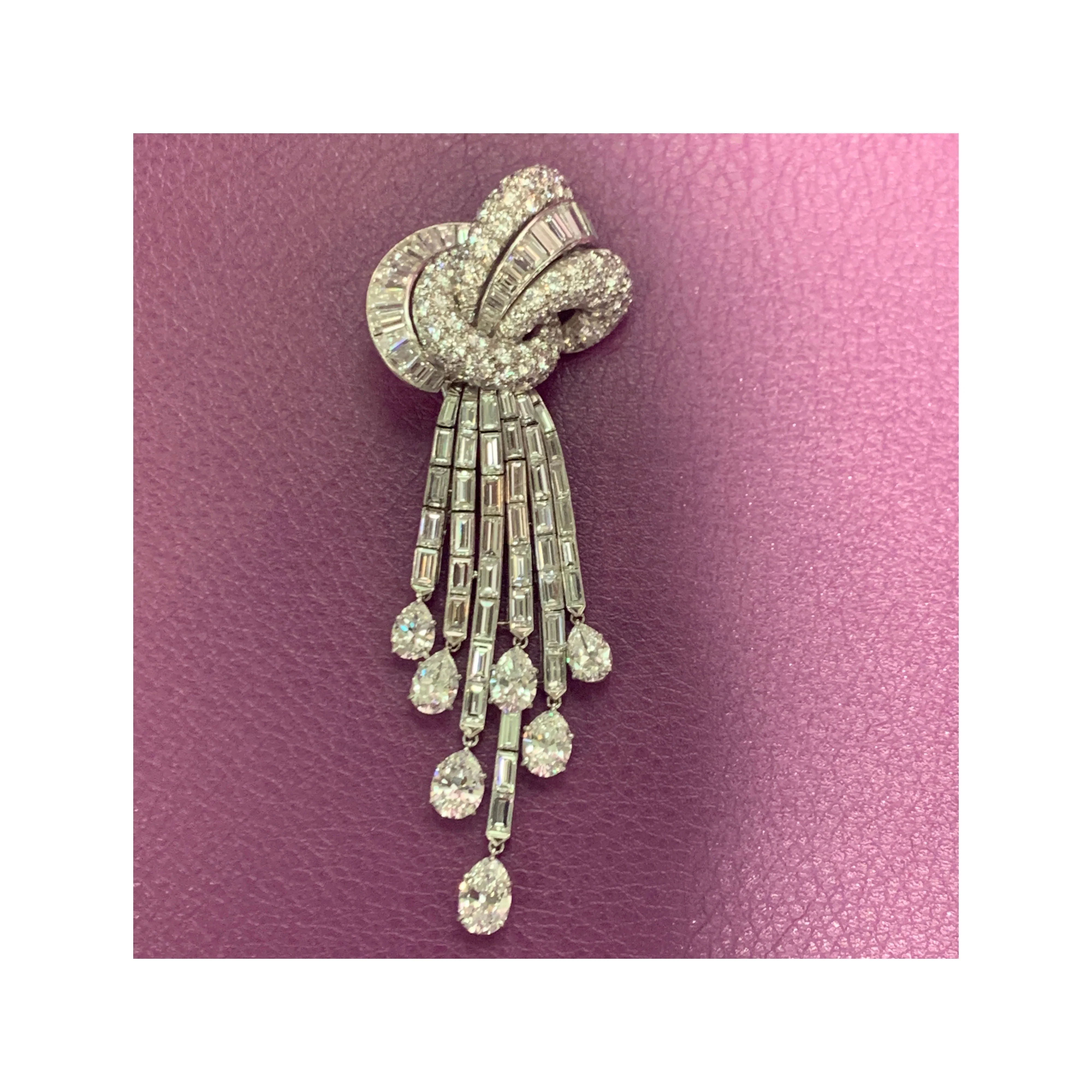 Important Van Cleef & Arpels Diamond Cascade Brooch - Image 6
