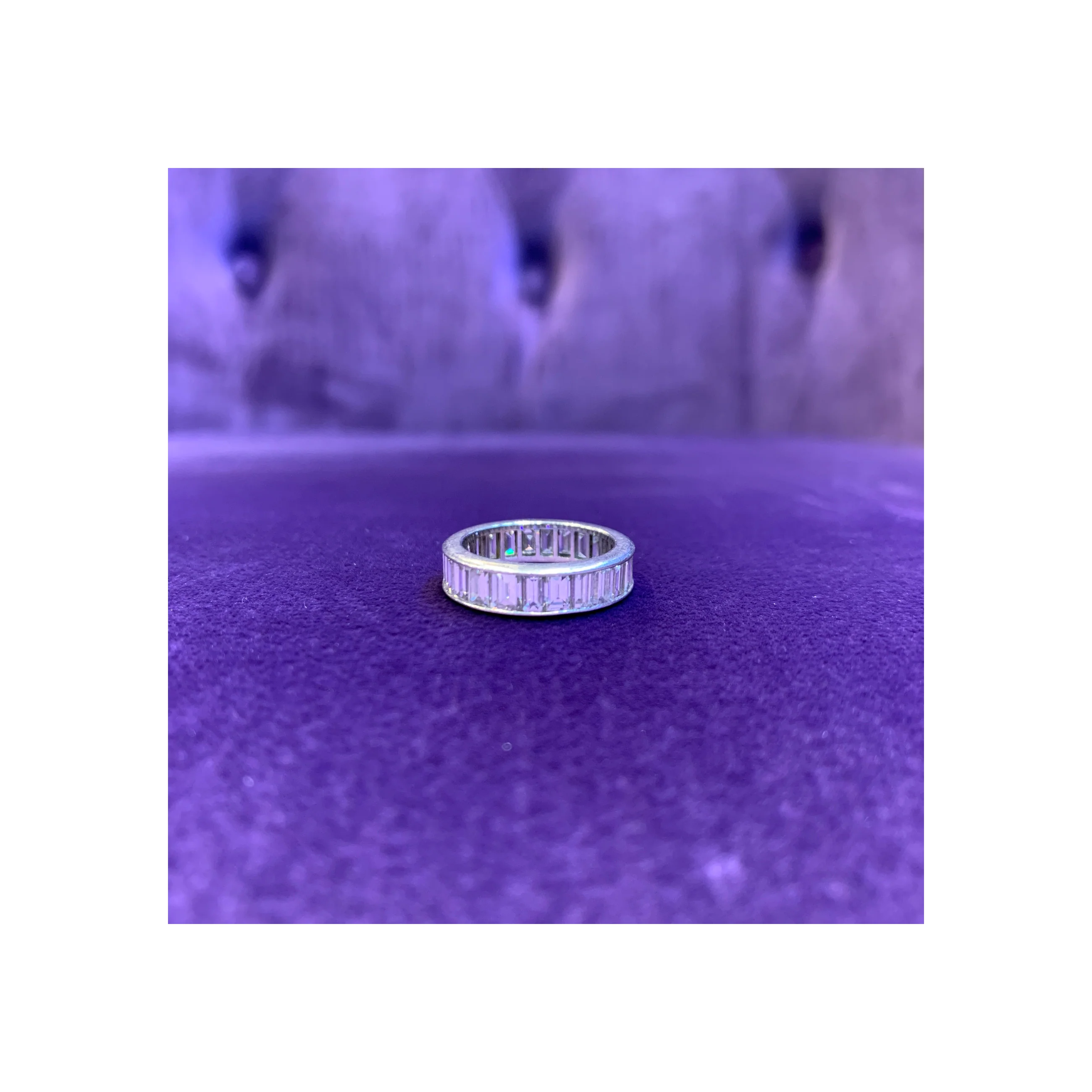 Van Cleef & Arpels Emerald Cut Diamond Eternity Band - Image 7