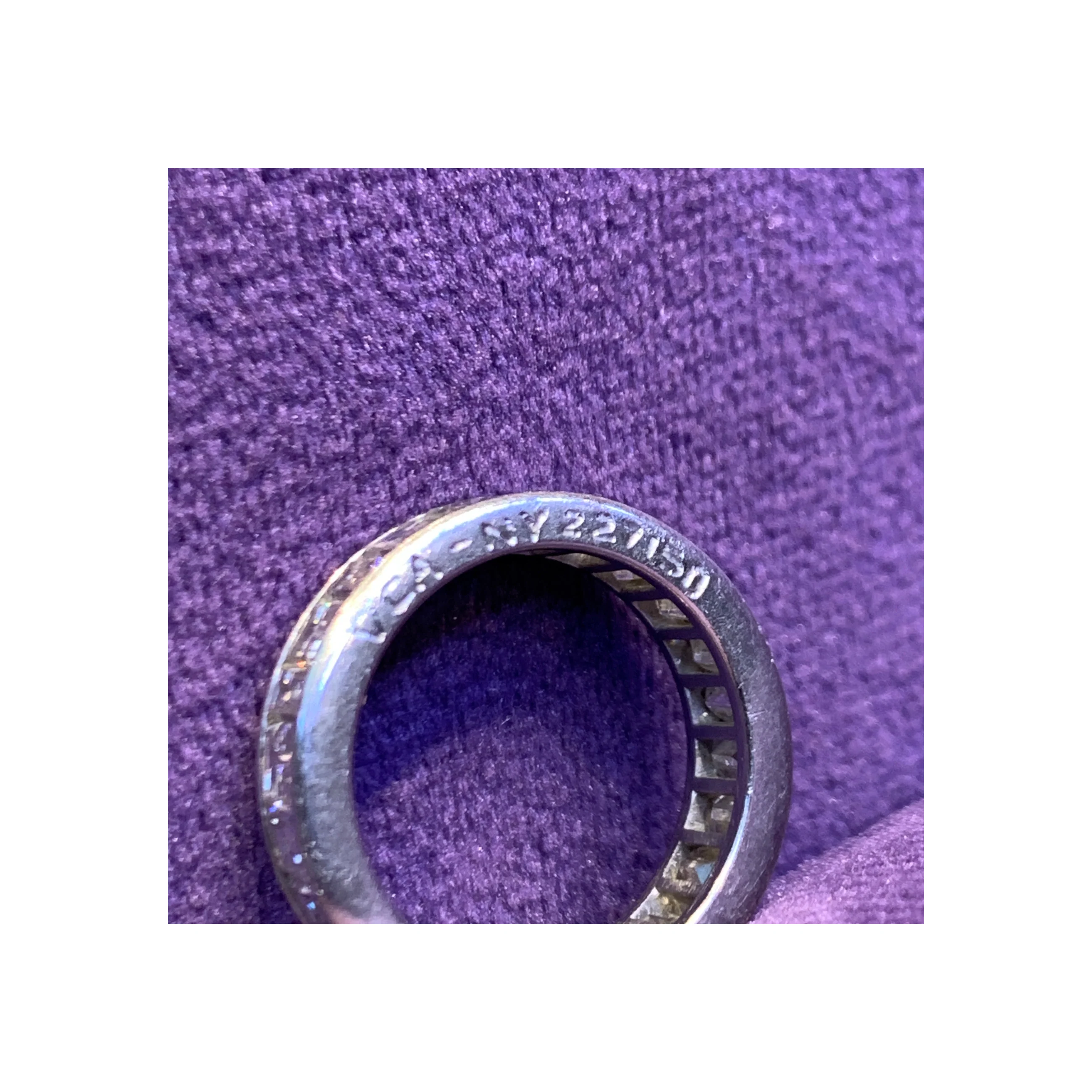 Van Cleef & Arpels Emerald Cut Diamond Eternity Band - Image 8