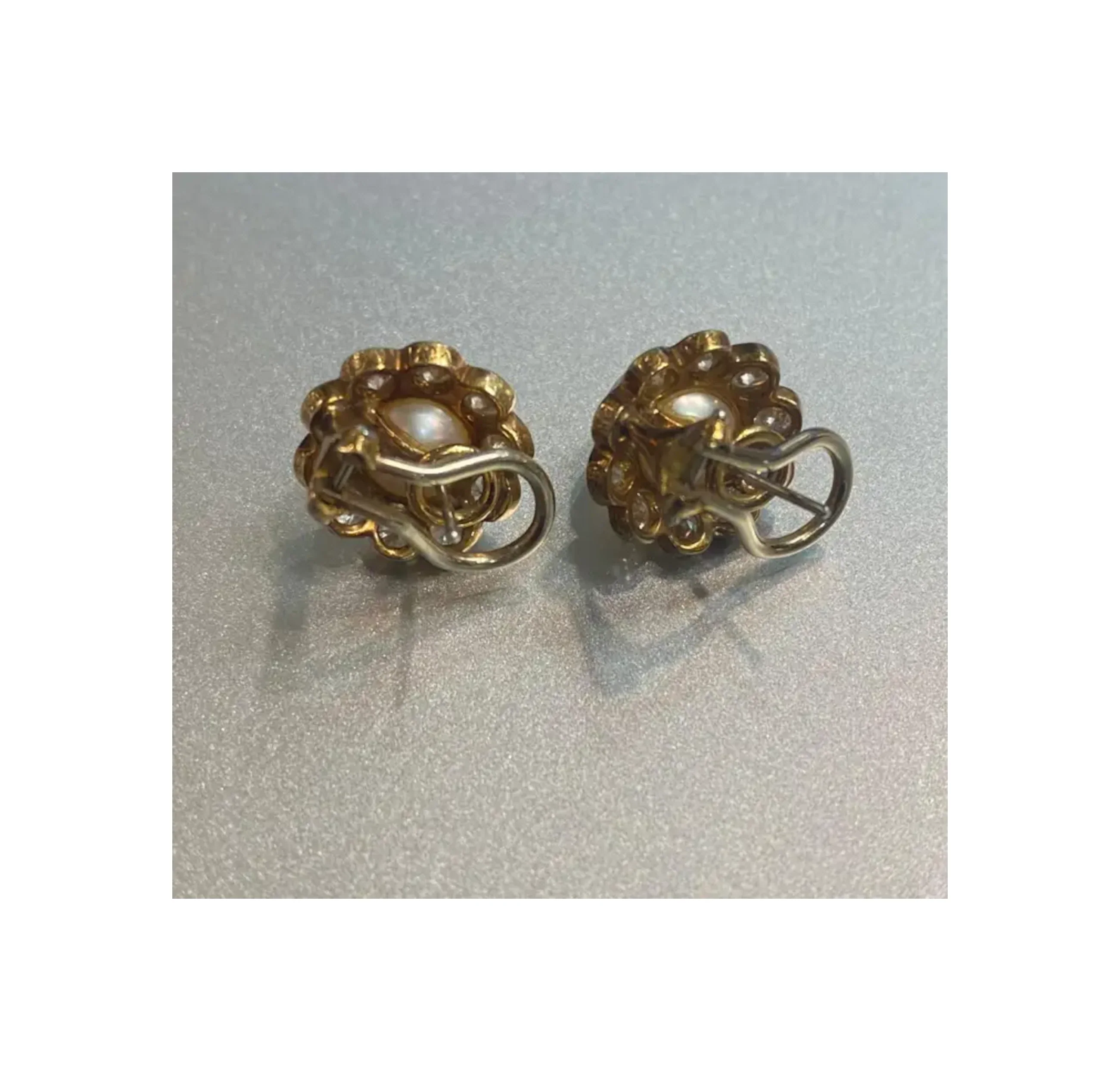 Van Cleef & Arpels Pearl & Diamond Earrings - Image 6