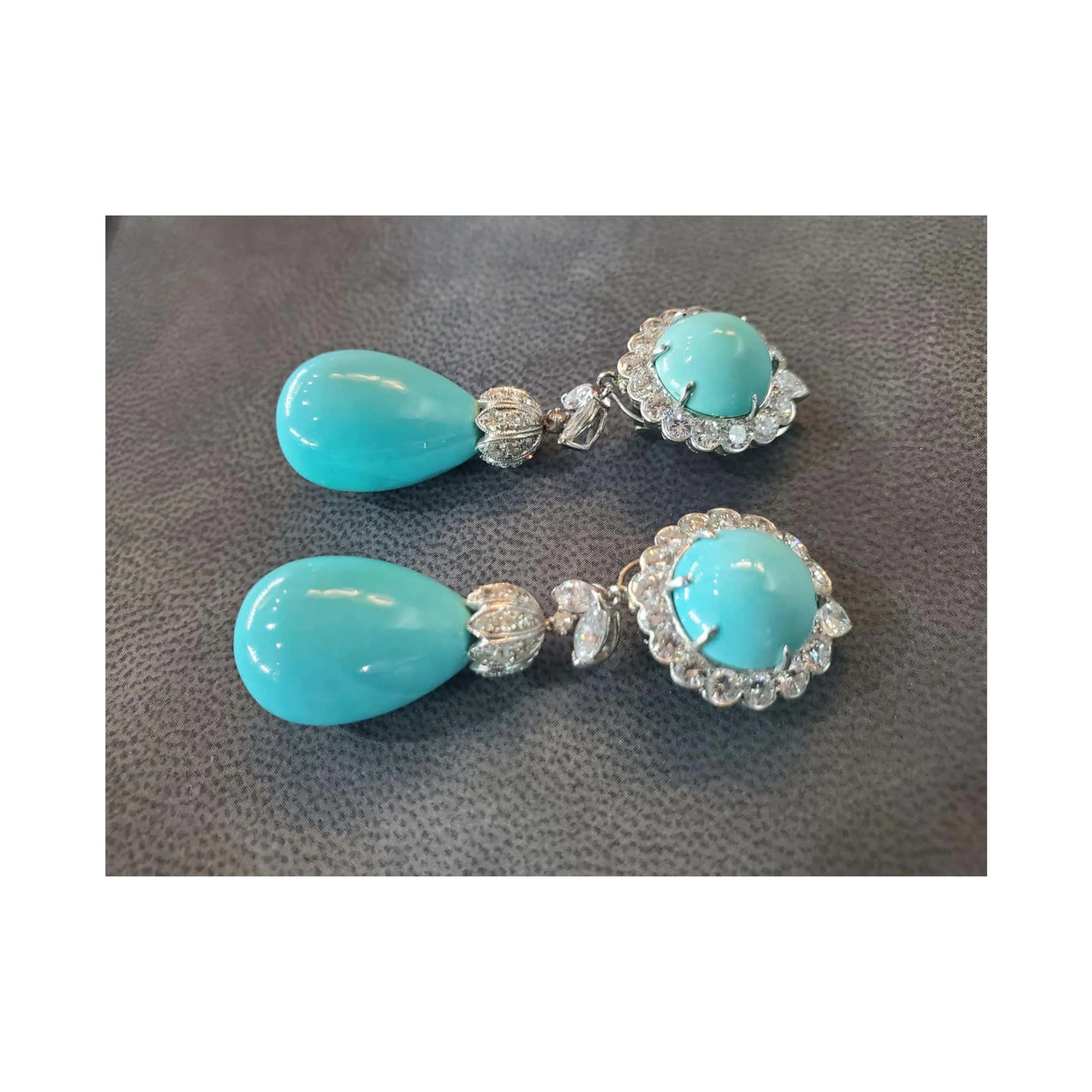 Iconic Van Cleef & Arpels Turquoise & Diamond 'Day and Night' Earrings - Image 11