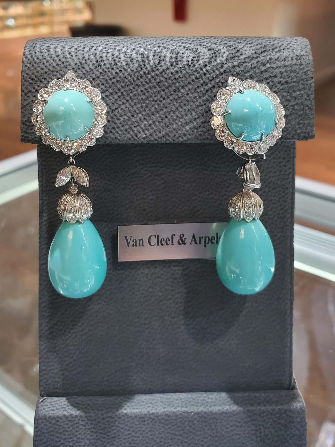 Iconic Van Cleef & Arpels Turquoise & Diamond 'Day and Night' Earrings - Image 3