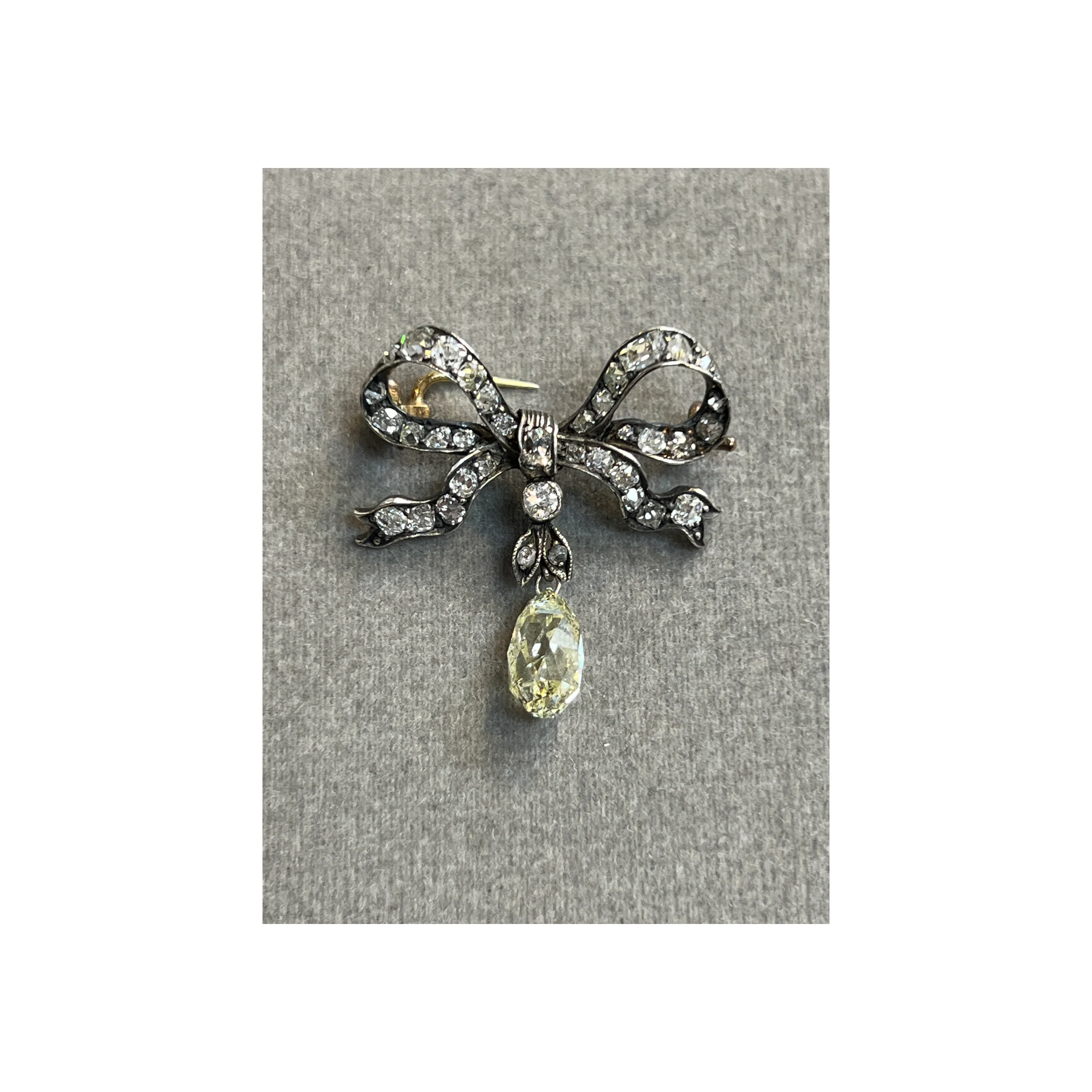 Victorian Briolette Diamond Bow Brooch - Image 6