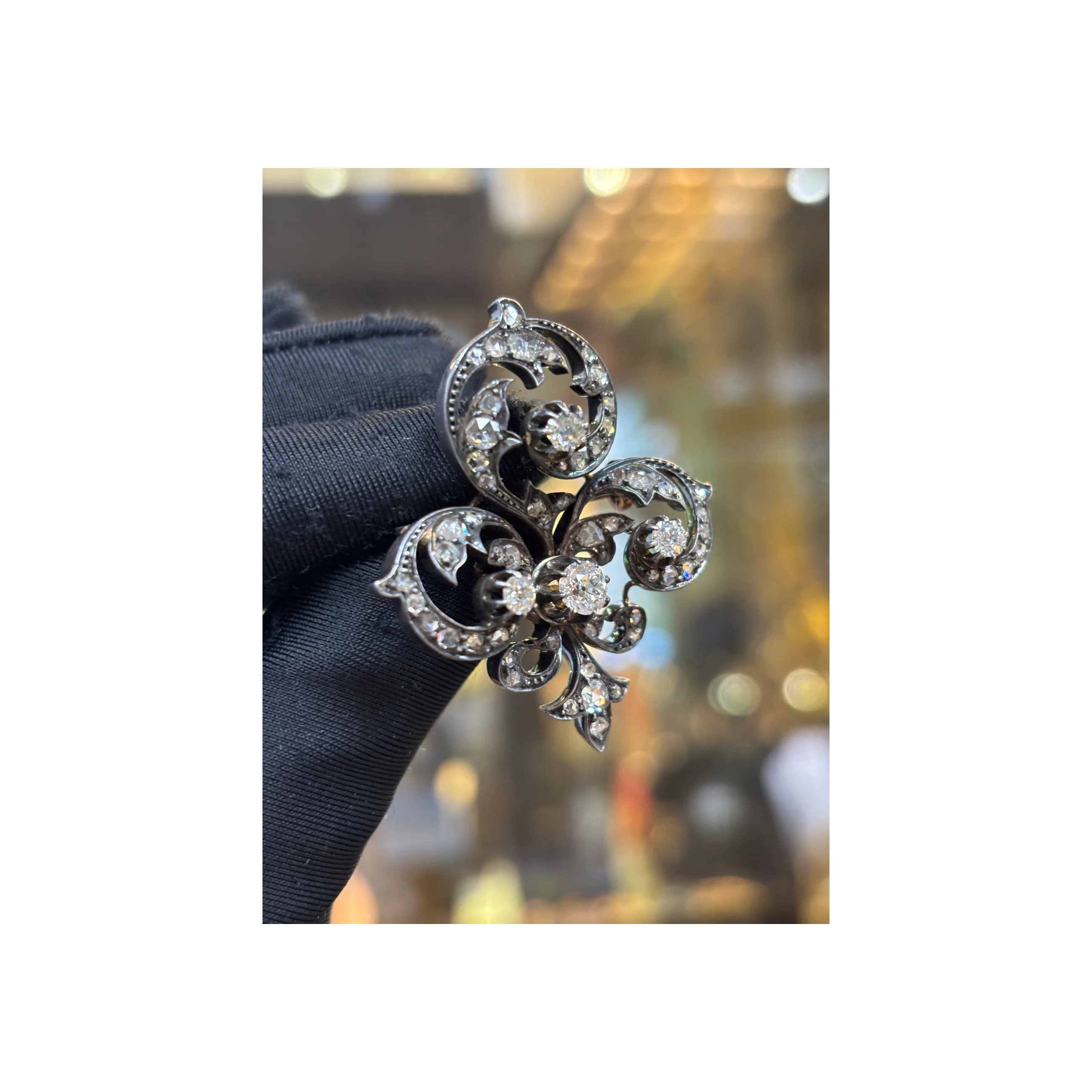 Victorian Fleur De Lis Brooch - Image 3