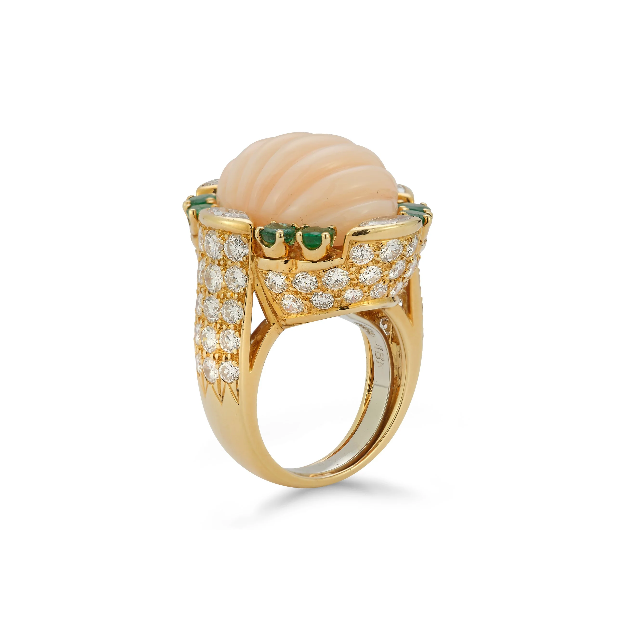David Webb Angel Skin Coral and Emerald Earrings and Ring Set - Image 5