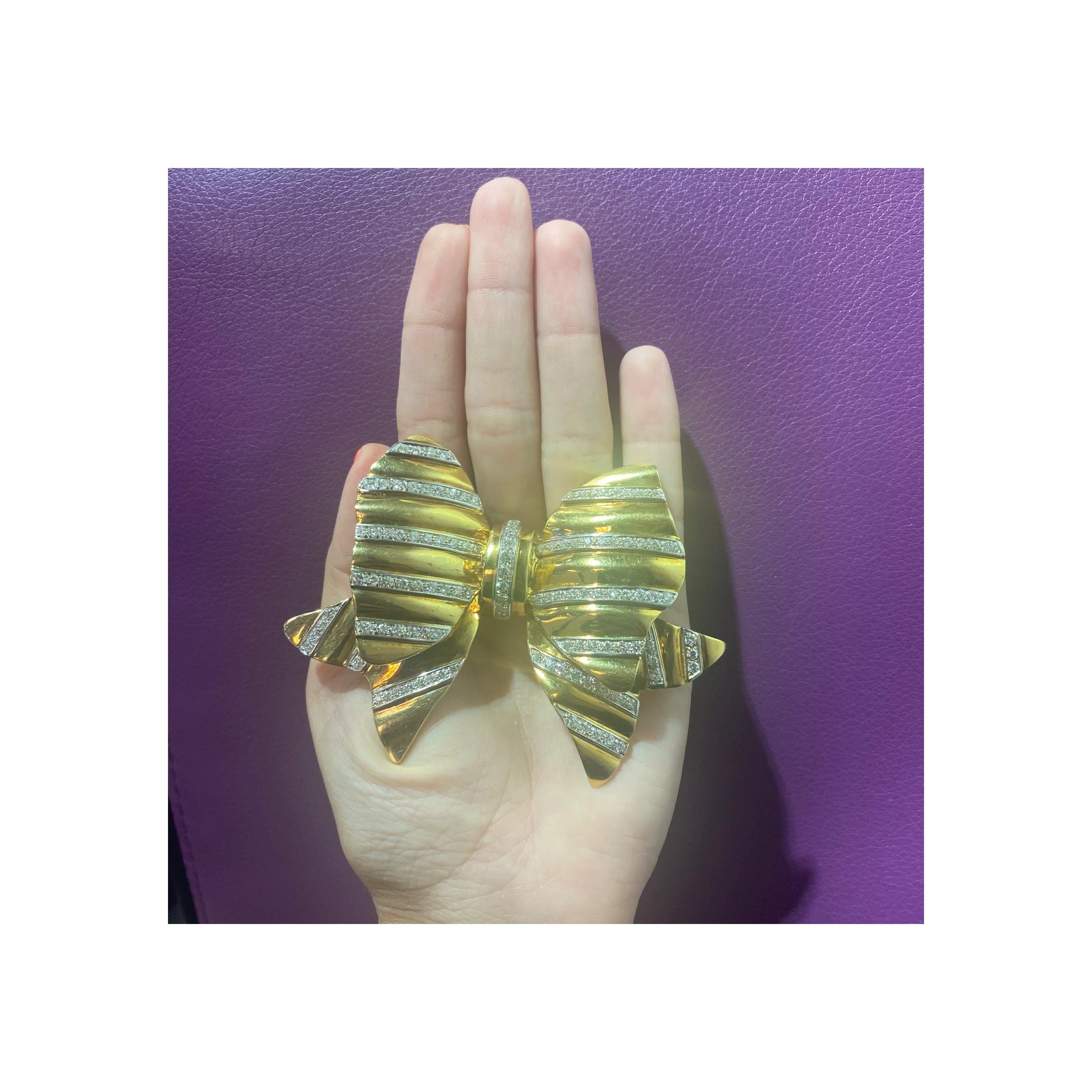 Large Diamond & Gold Bow Brooch - Image 5